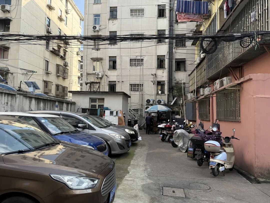 上海老小区竟然都开始合并了