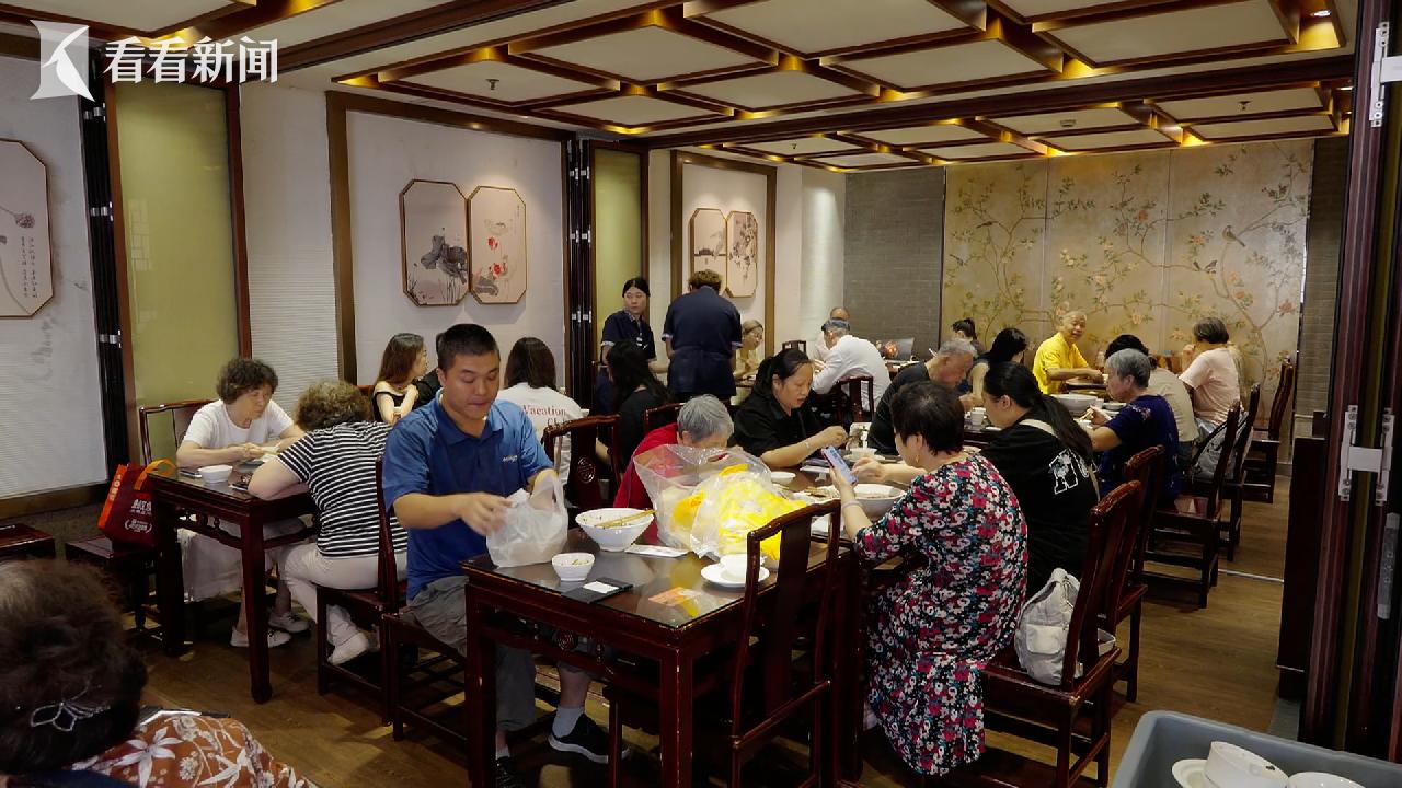 上海“新爆款”：接住新流量 老字号“正青春”