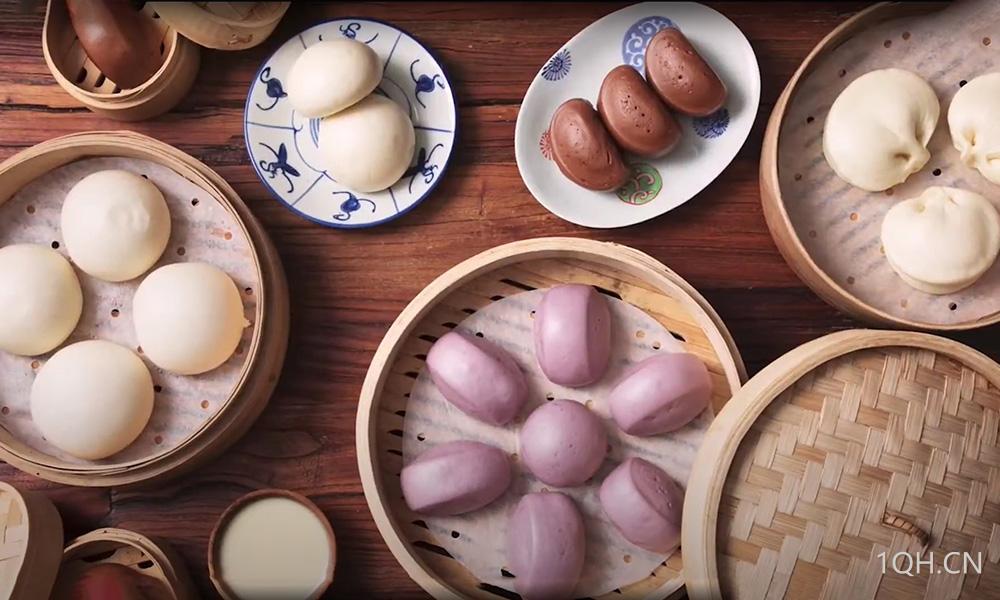 4月18日财经早餐：投资者在假日前获利了结，金价涨势暂歇，油价受助于多重利好，大涨近3%