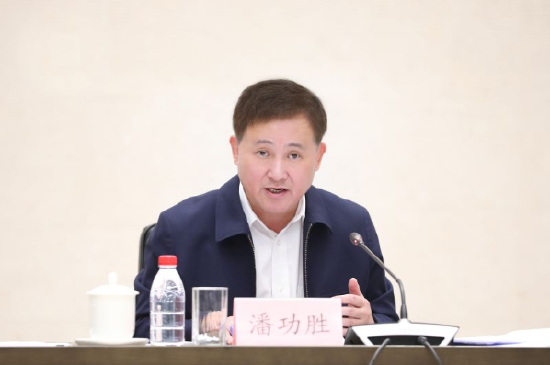 央行行长潘功胜：实施好适度宽松的货币政策，满足实体经济有效融资需求，保持金融总量合理增长