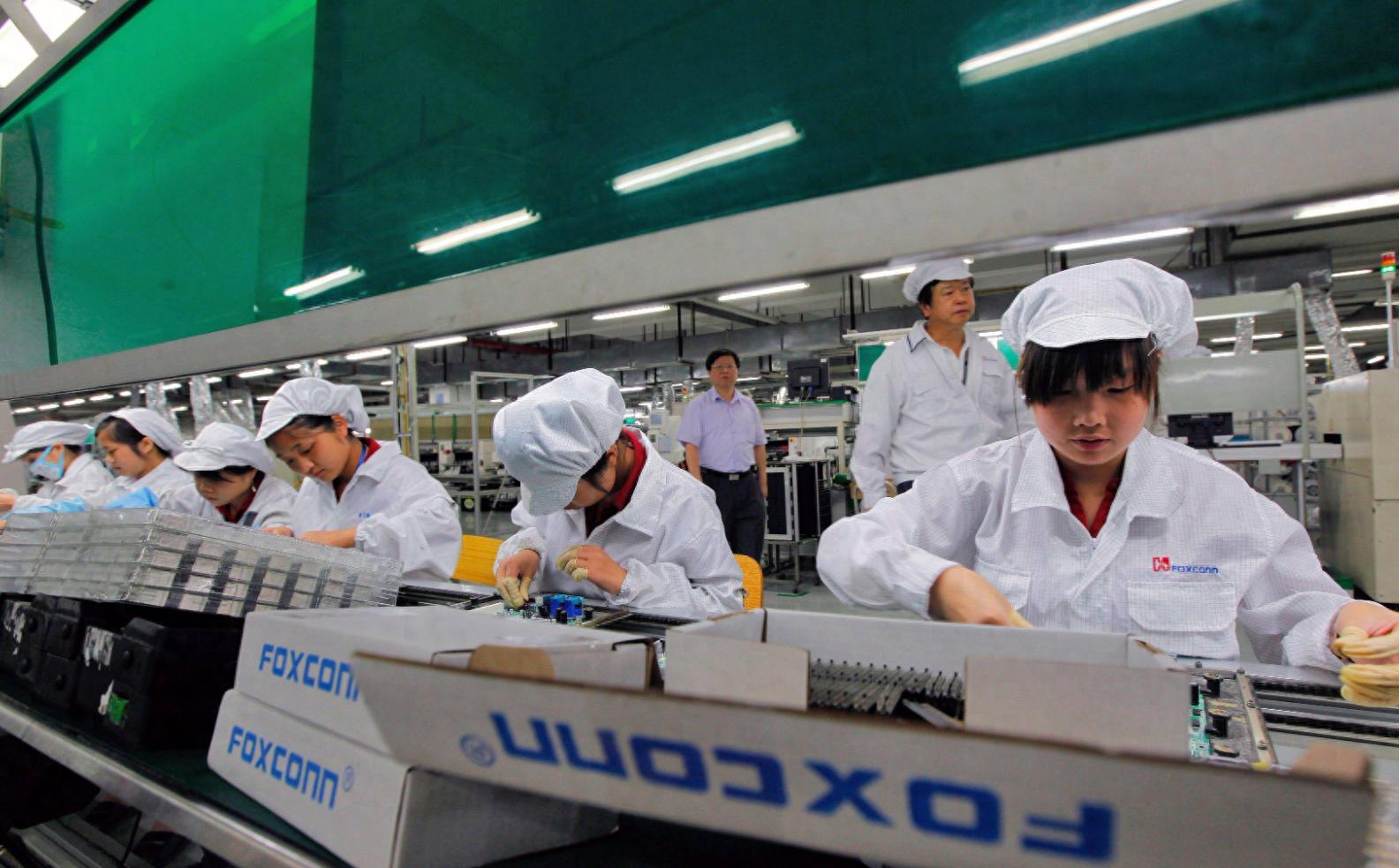 富士康真要跑路？百万工人饭碗悬了，我们该咋办？