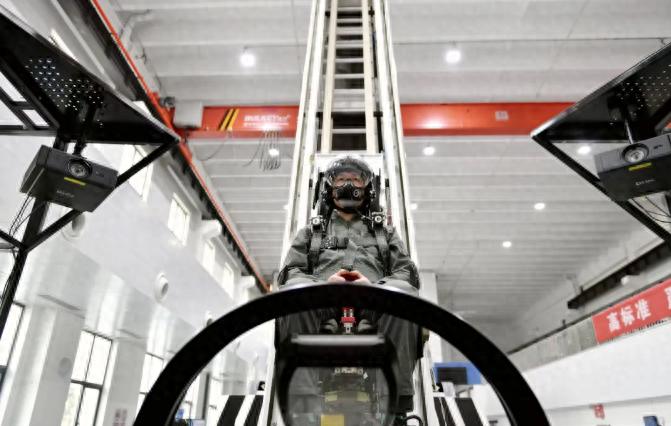 填补空白，我国首次“向上弹射人体防护装置生物动力学”试验成功