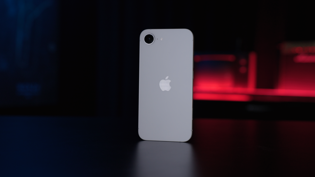 无人在意的iPhone 16e，用起来到底咋样？