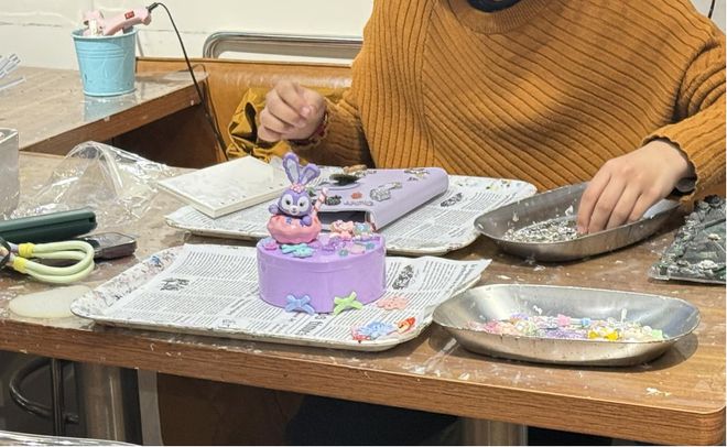 年轻人的新年，被二次元手工硬控