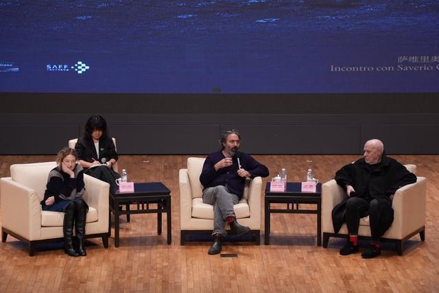 《我的天才女友》导演:作者费兰特要求由我改编,其真实身份仍是个谜