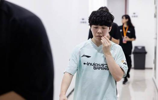 雷竞技资讯:Knight谈BLG全队德杯当演员演自己!他去了随便夺冠