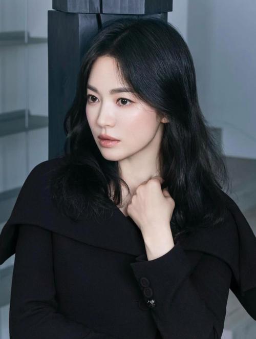 43岁宋慧乔近照曝光让人感叹:这姐美得太放肆了!