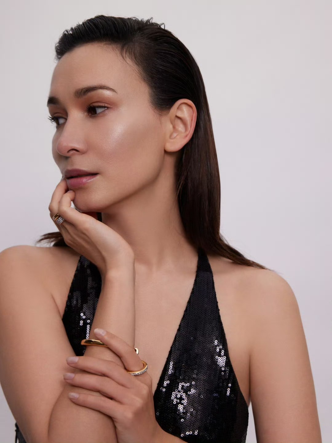 活动红毯:李沁满分贵气,卢靖姗气质好独特,被舒淇美到了