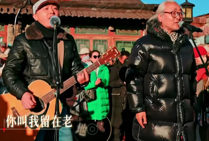 六台跨年晚会:靳东惊艳,何炅李维嘉合体,李川现场求婚锤娜丽莎