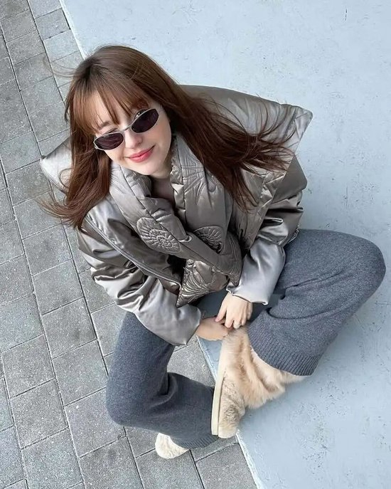 寒冬已至,少不了一件平衡美与暖的羽绒服