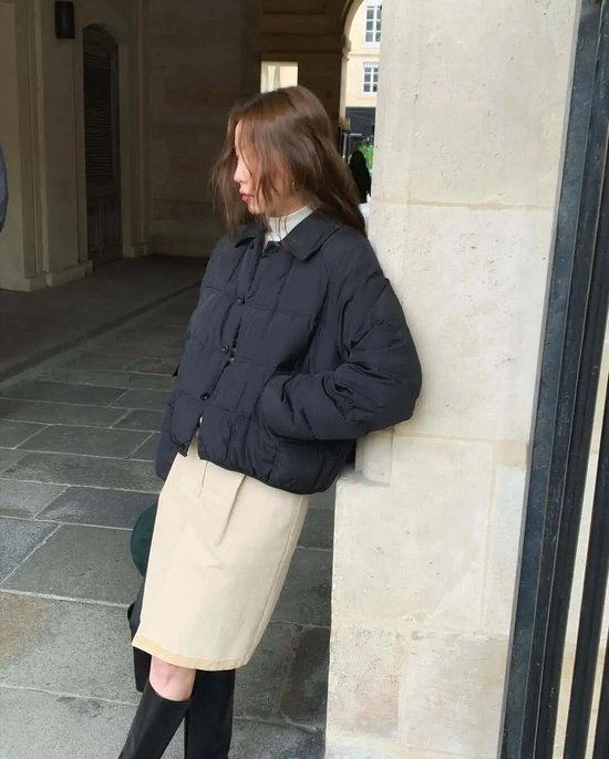 寒冬已至,少不了一件平衡美与暖的羽绒服