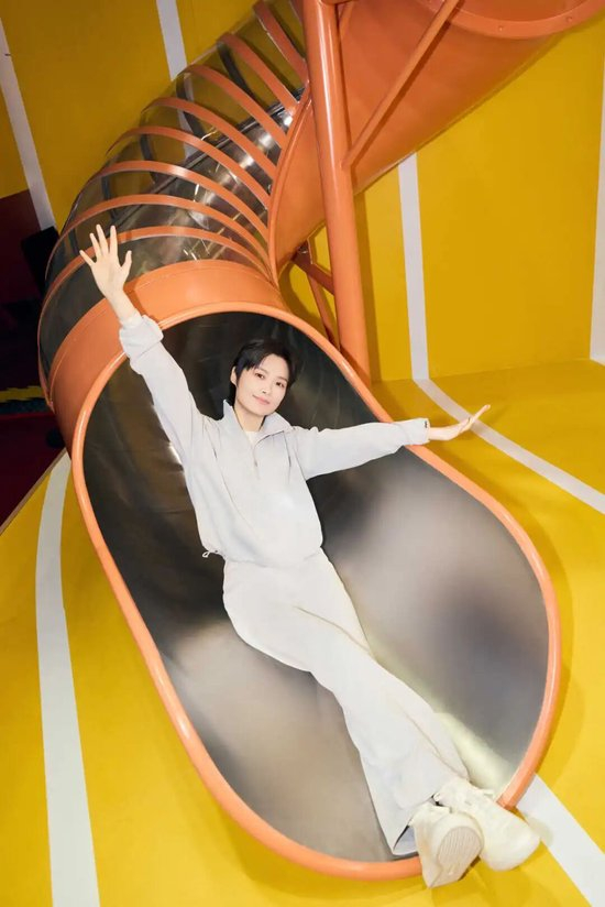 寒冬已至,少不了一件平衡美与暖的羽绒服