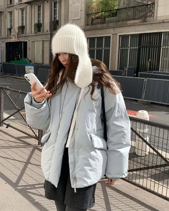 寒冬已至,少不了一件平衡美与暖的羽绒服