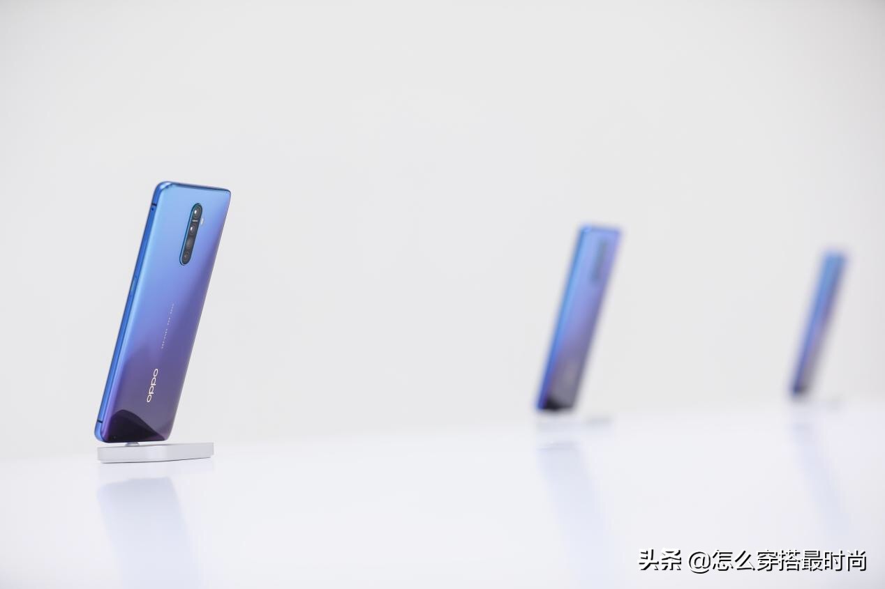 刘雯母胎solo31年上热搜,没男友又怎样?自身实力硬才最重要