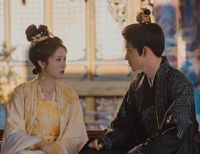 2025电视剧全网热度榜:《许我耀眼》挤进前三,第一名当之无愧