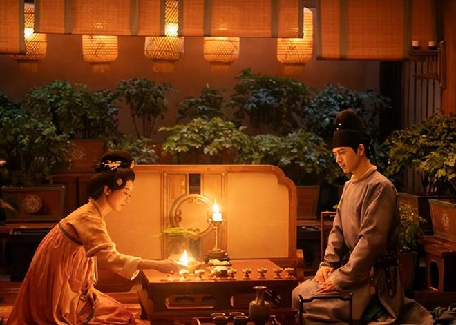 2025电视剧全网热度榜:《许我耀眼》挤进前三,第一名当之无愧