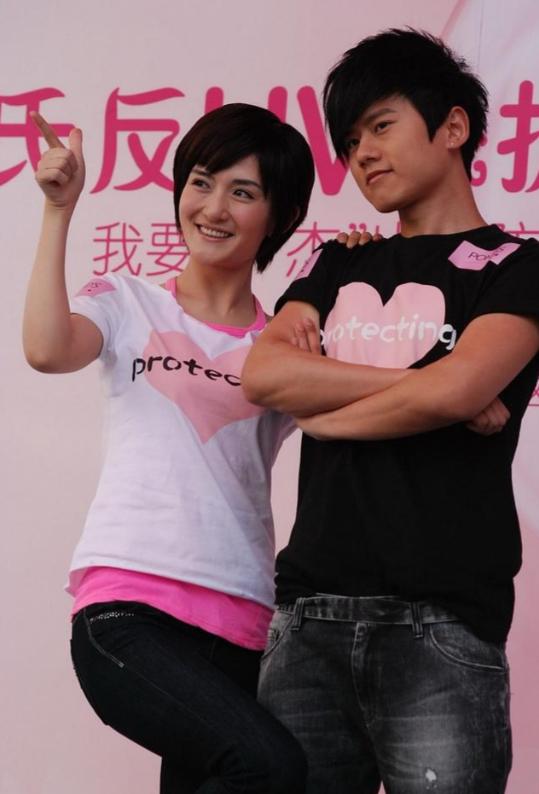 善恶终有报!谢娜花18年捧他,他却在新婚夜陪别人,他真的爱吗?