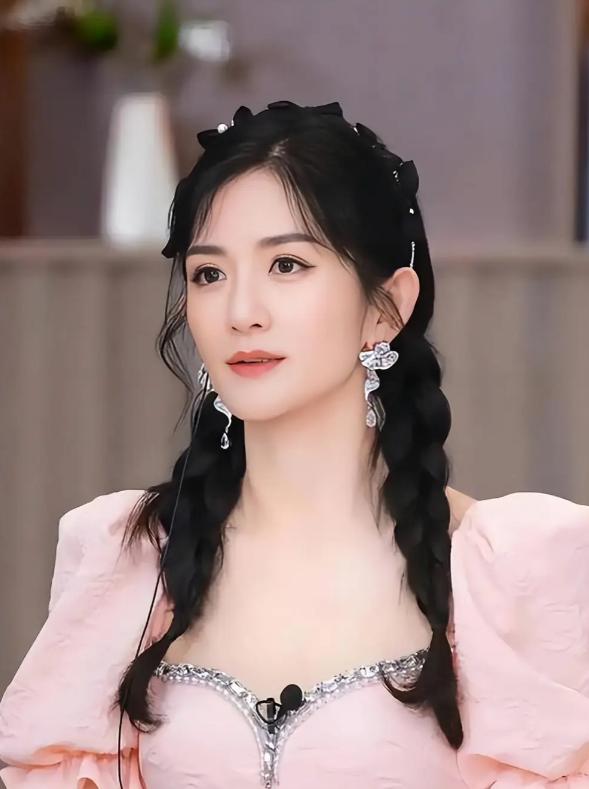 善恶终有报!谢娜花18年捧他,他却在新婚夜陪别人,他真的爱吗?