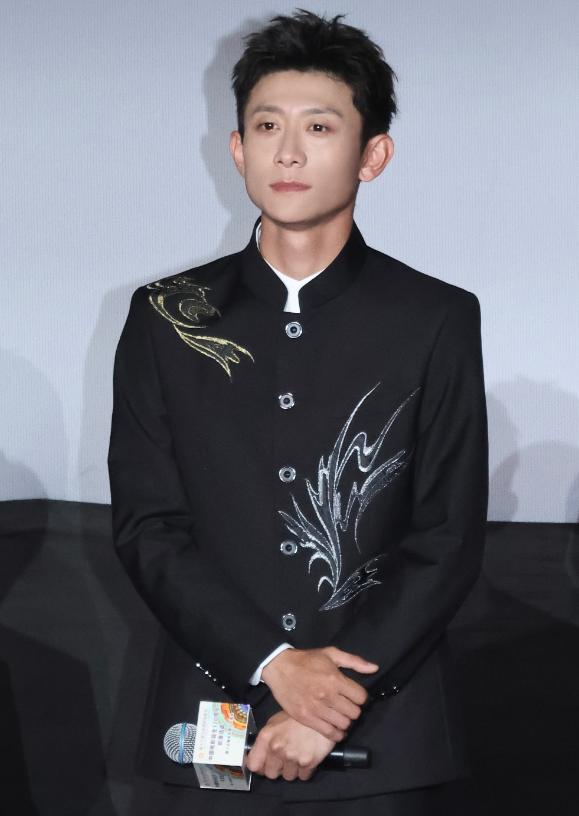 司晓迪爆料仅4天,官方点名张一山,信息量大,原来杨紫没说错