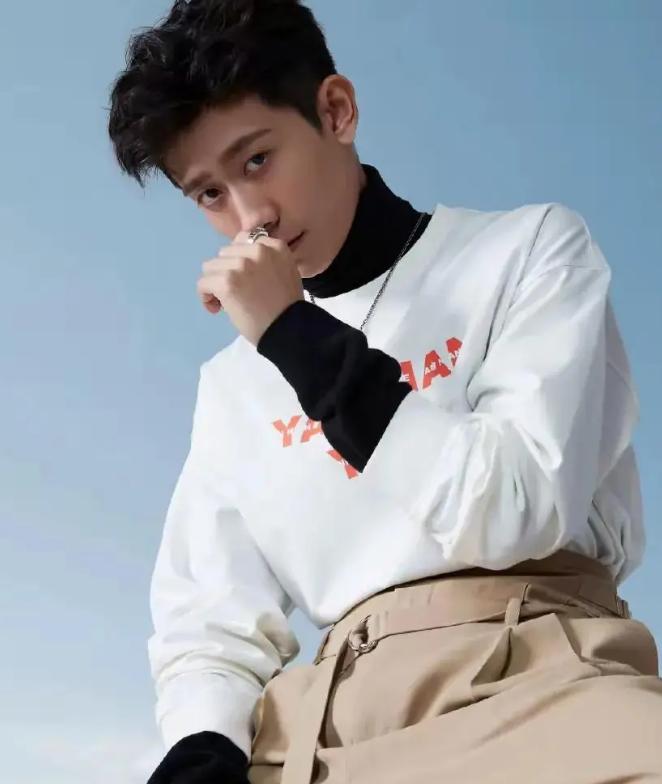 司晓迪爆料仅4天,官方点名张一山,信息量大,原来杨紫没说错