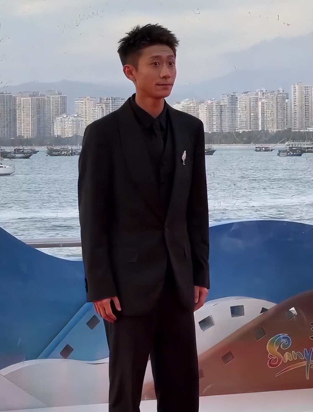 司晓迪爆料仅4天,官方点名张一山,信息量大,原来杨紫没说错