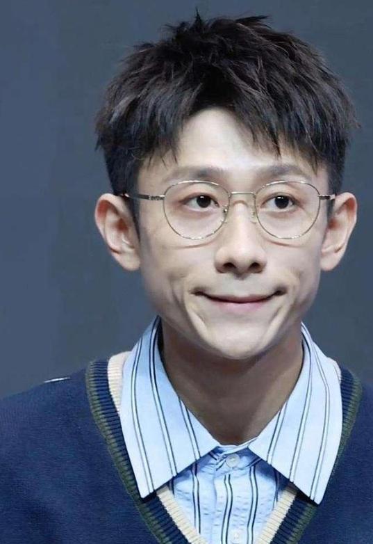 司晓迪爆料仅4天,官方点名张一山,信息量大,原来杨紫没说错