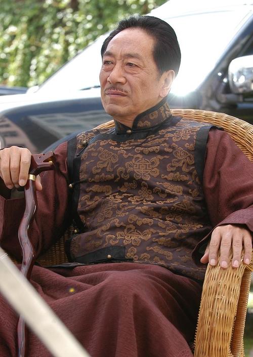 32集谍战大作来袭!冯恩鹤、王奎荣上演生死较量,演员阵容雄厚