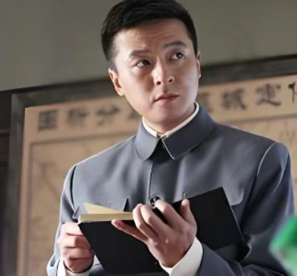 32集谍战大剧来袭,于和伟领衔!李小冉,朱雨辰加盟,越看越上头