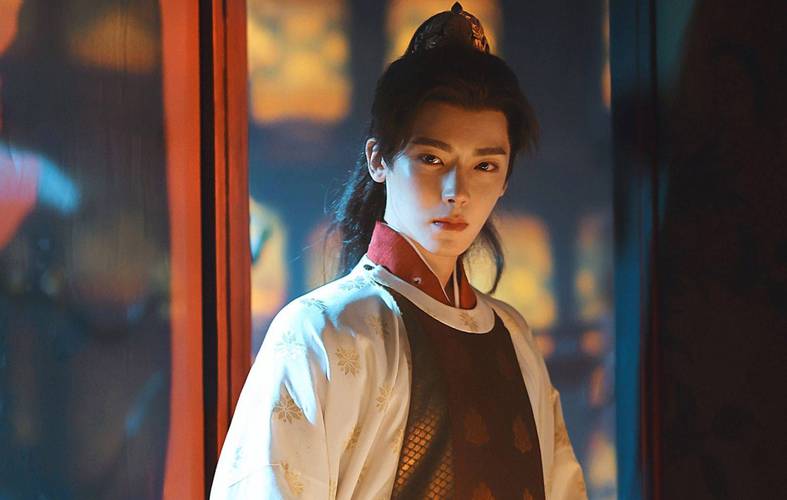 《玉茗茶骨》直到晏白楼身份曝光,陆江来才知,杨鼎臣被杀的真相