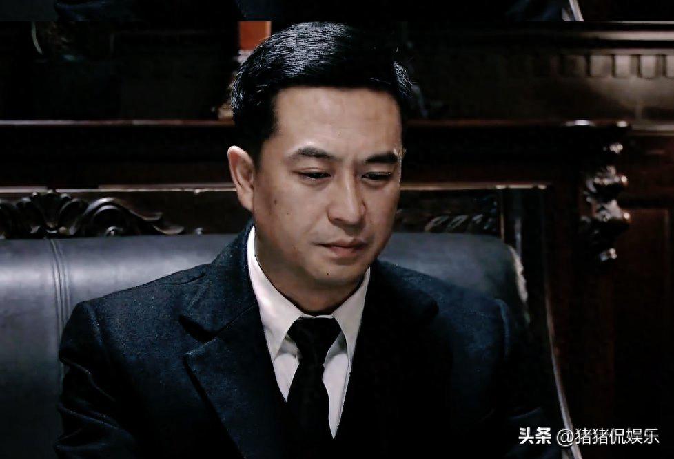 明晚双星联播!45集谍战剧来袭,看清演员阵容,网友:该爆了