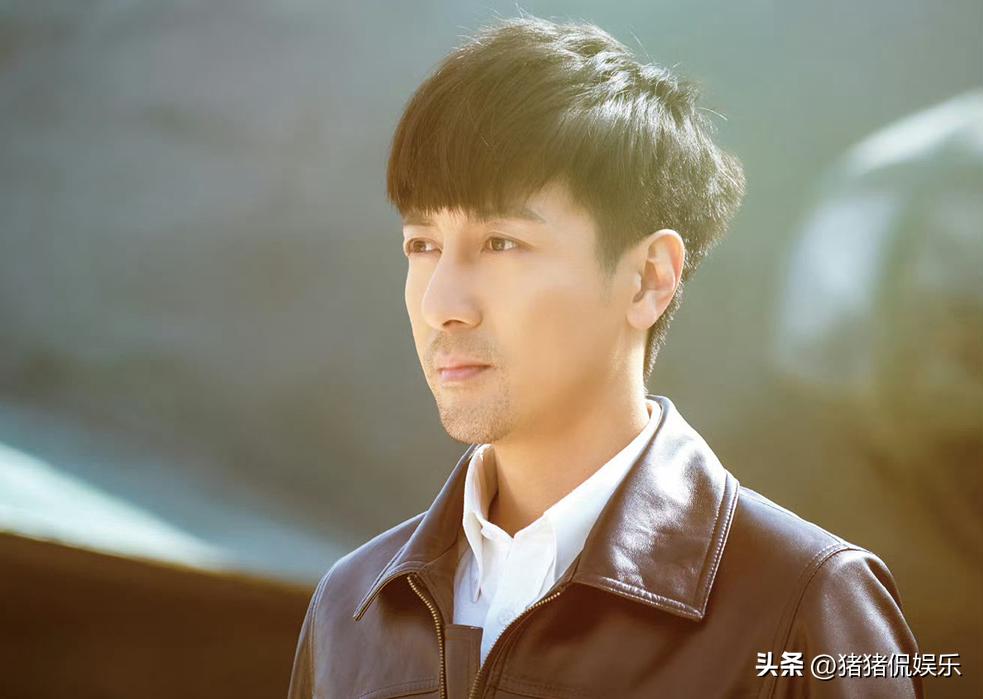 明晚双星联播!45集谍战剧来袭,看清演员阵容,网友:该爆了