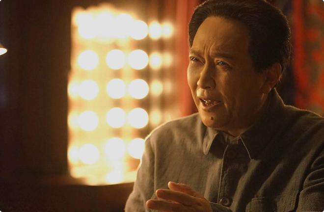 主席形象后继有人,佟瑞欣已接班唐国强,和古月比你更喜欢哪一个