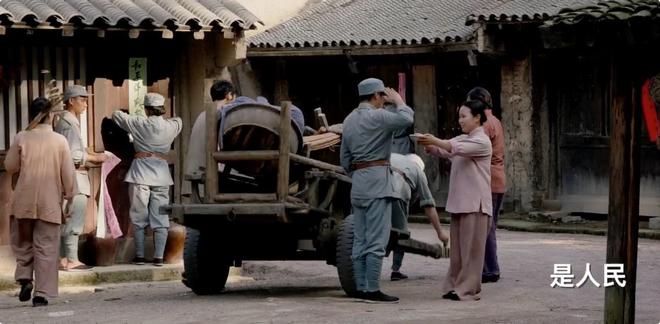 主席形象后继有人,佟瑞欣已接班唐国强,和古月比你更喜欢哪一个