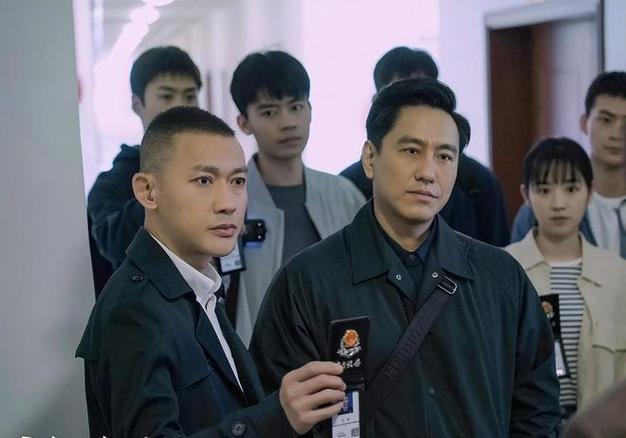 2025年央八收视前十:《扫毒风暴》第六,《沉默的荣耀》第四